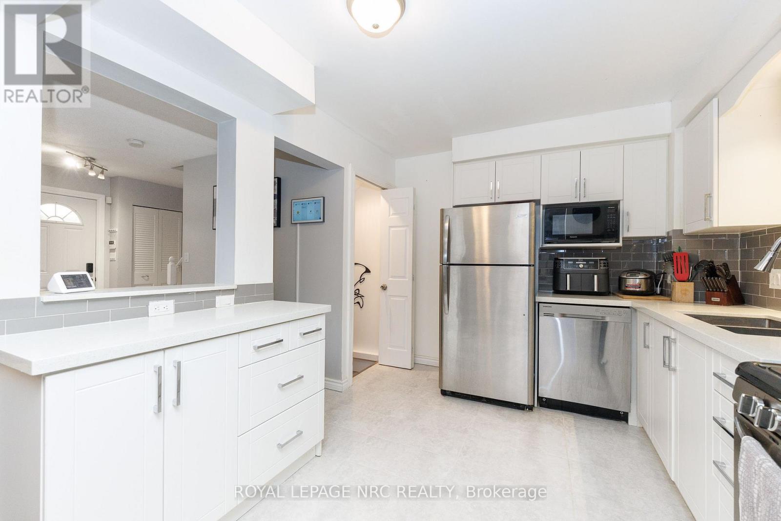 105 VENTURA DRIVE - 12