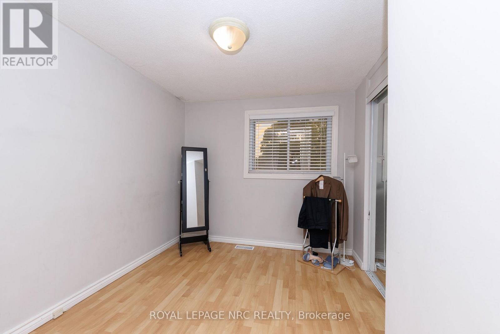 105 VENTURA DRIVE - 21