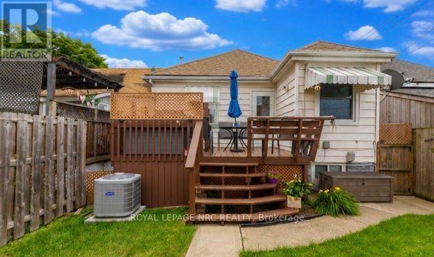 237 PALING AVENUE - Image 13