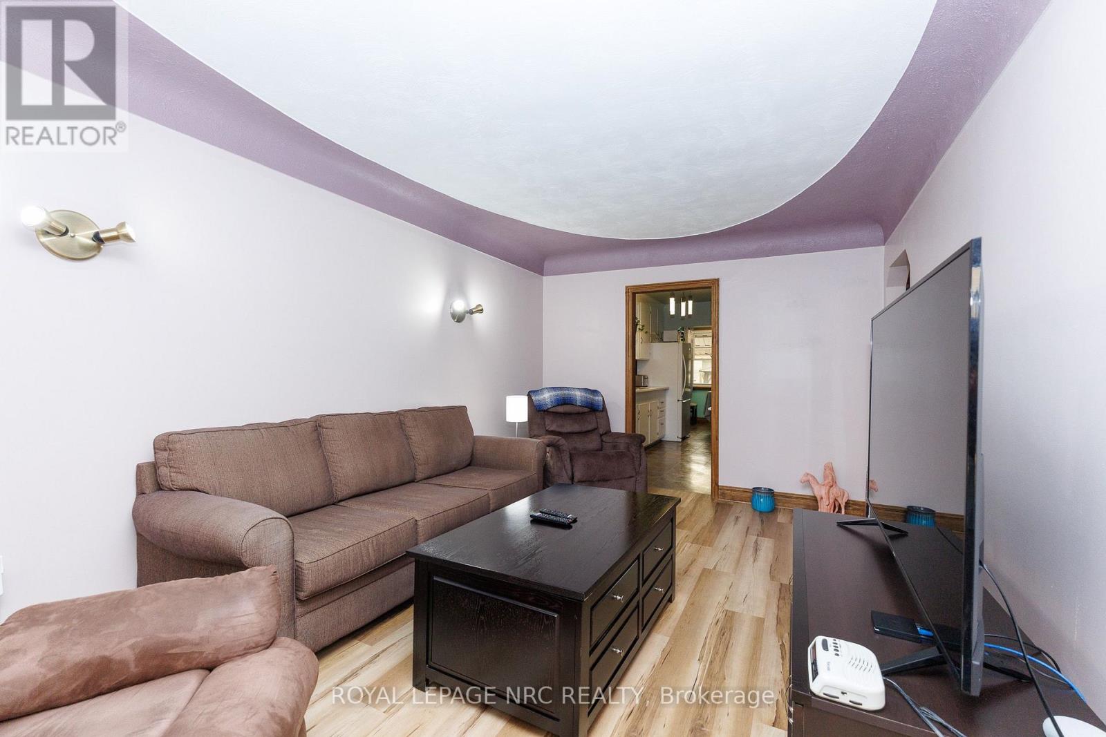 237 PALING AVENUE - Image 15