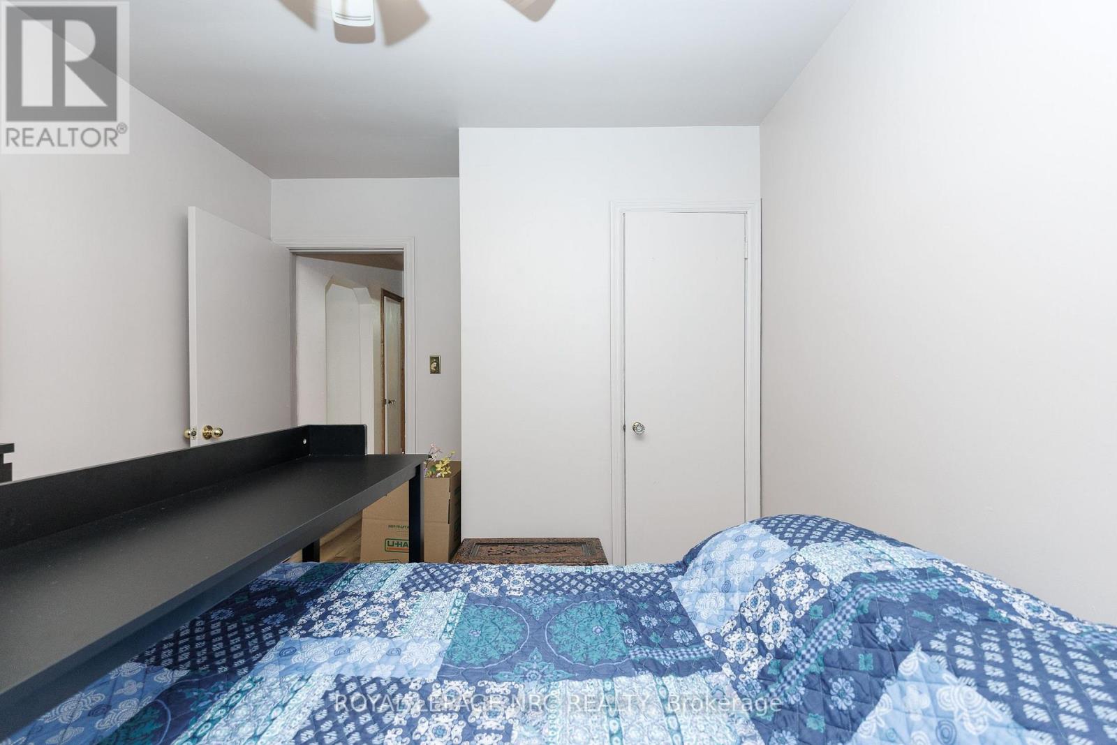 237 PALING AVENUE - Image 27