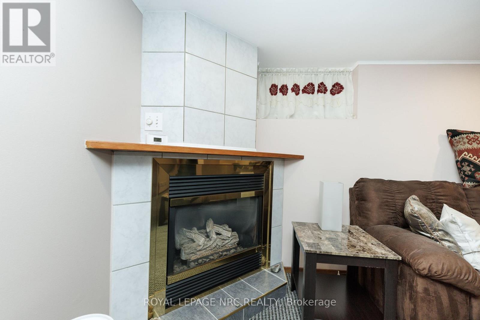 237 PALING AVENUE - Image 29