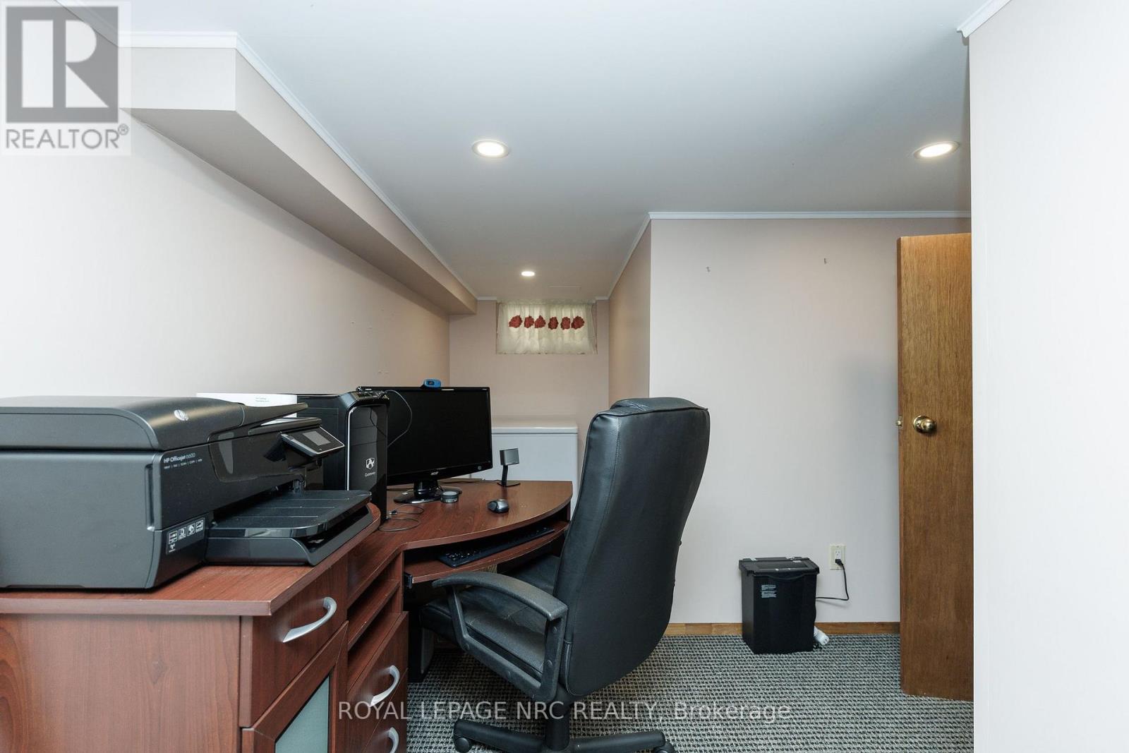 237 PALING AVENUE - Image 31