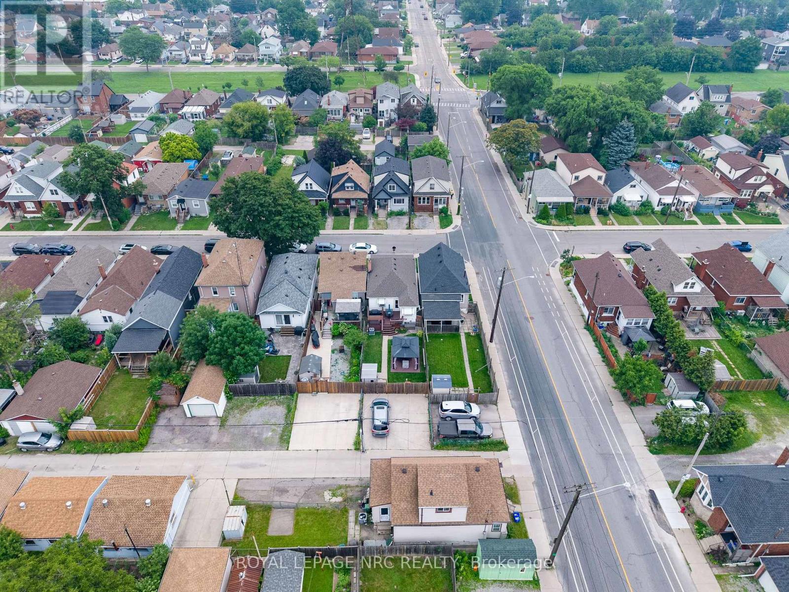 237 PALING AVENUE - Image 34