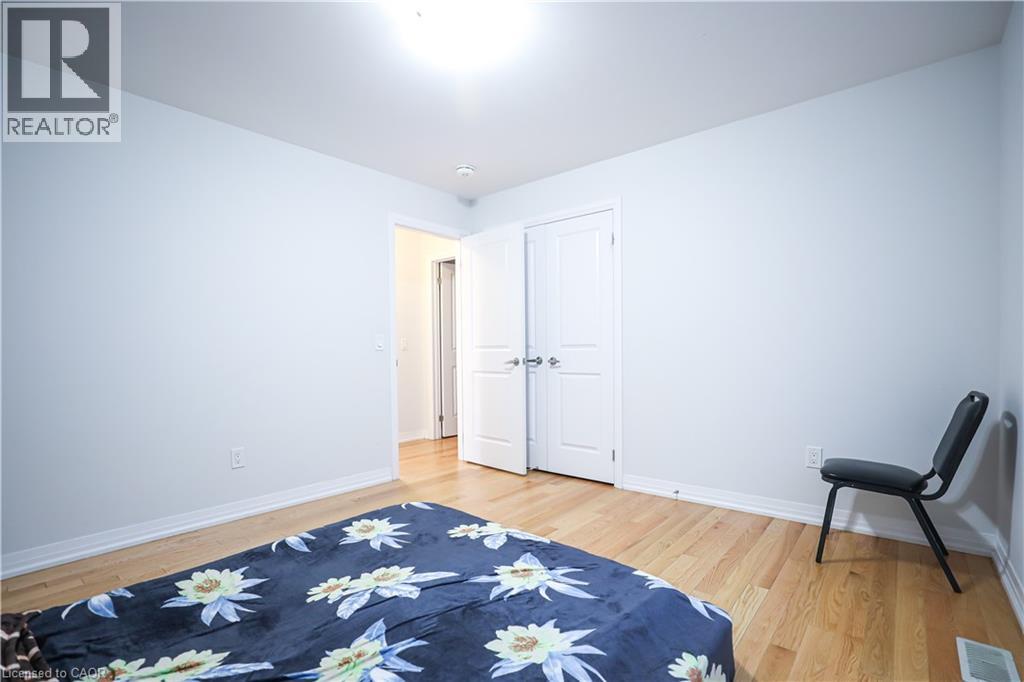 125 SILVERWOOD Crescent - 22