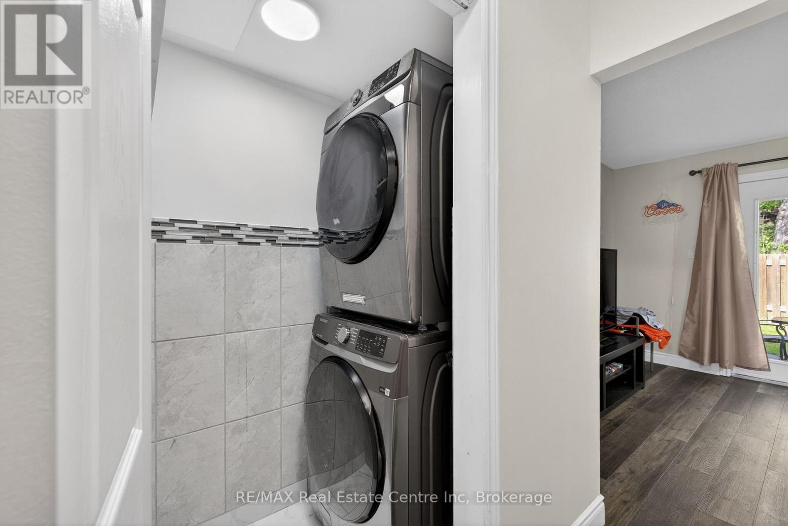 137 DOVERCLIFFE ROAD - 18