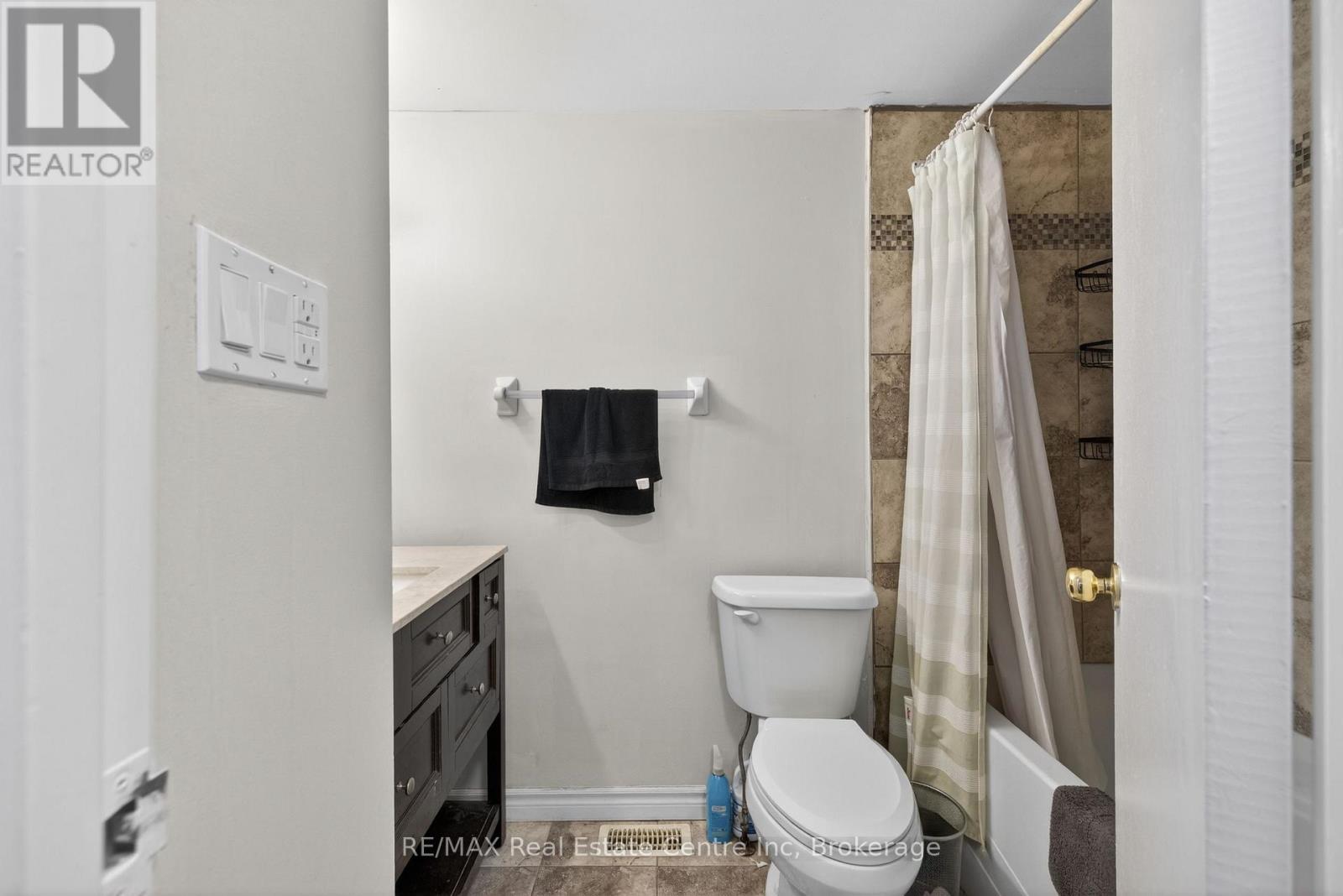 137 DOVERCLIFFE ROAD - 21