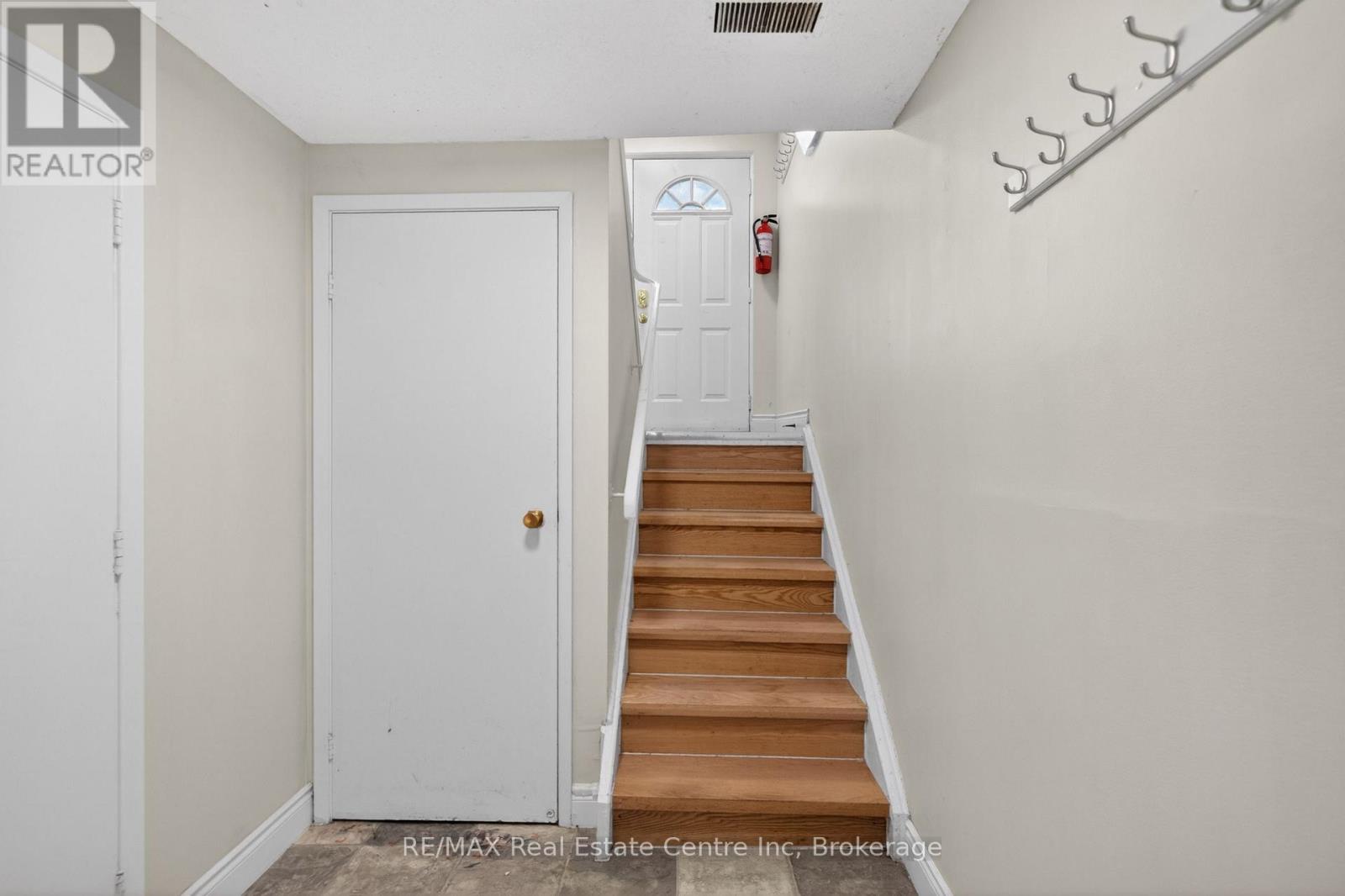 137 DOVERCLIFFE ROAD - 33