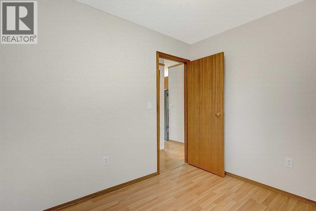 10315 Michaelis Boulevard - 13