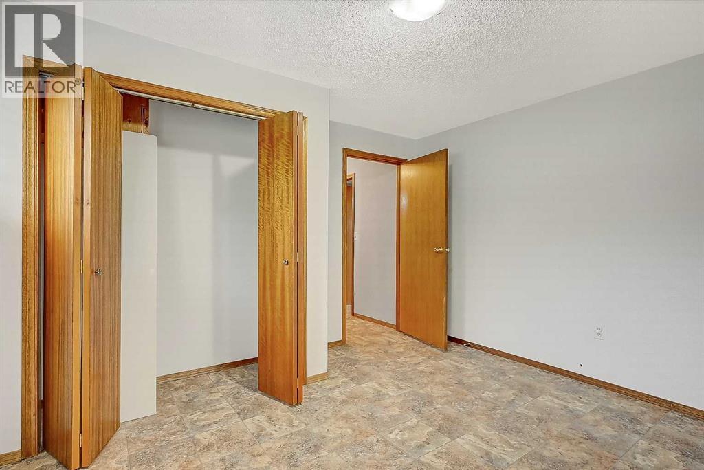 10315 Michaelis Boulevard - 25