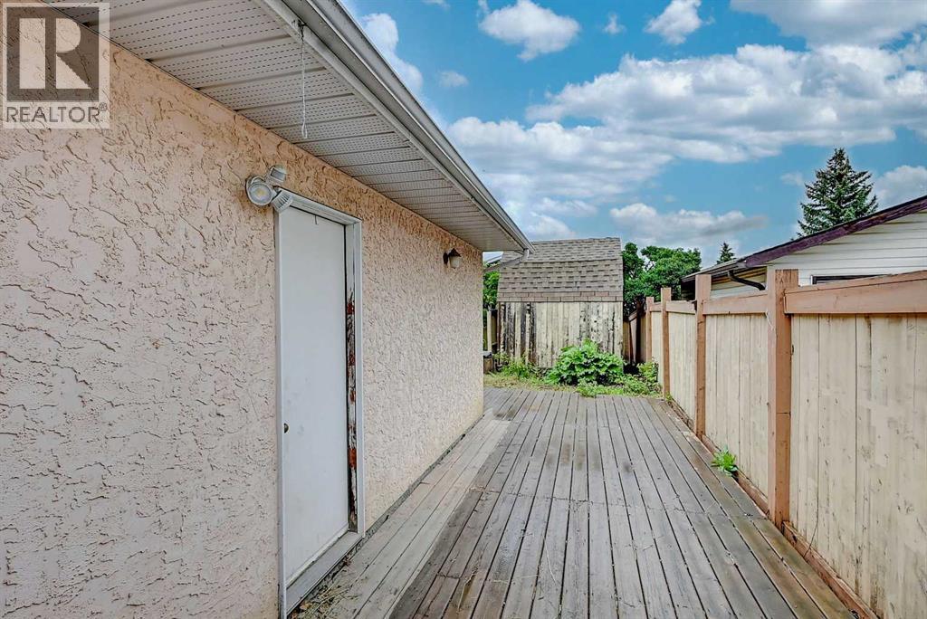 10315 Michaelis Boulevard - 27
