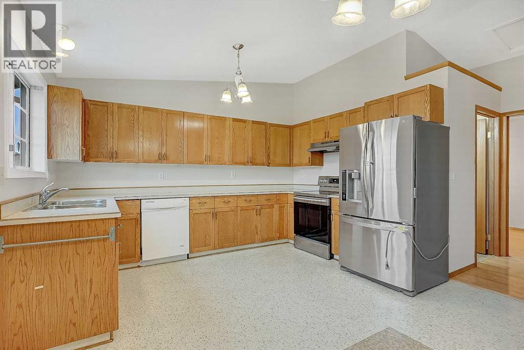 10315 Michaelis Boulevard - 6
