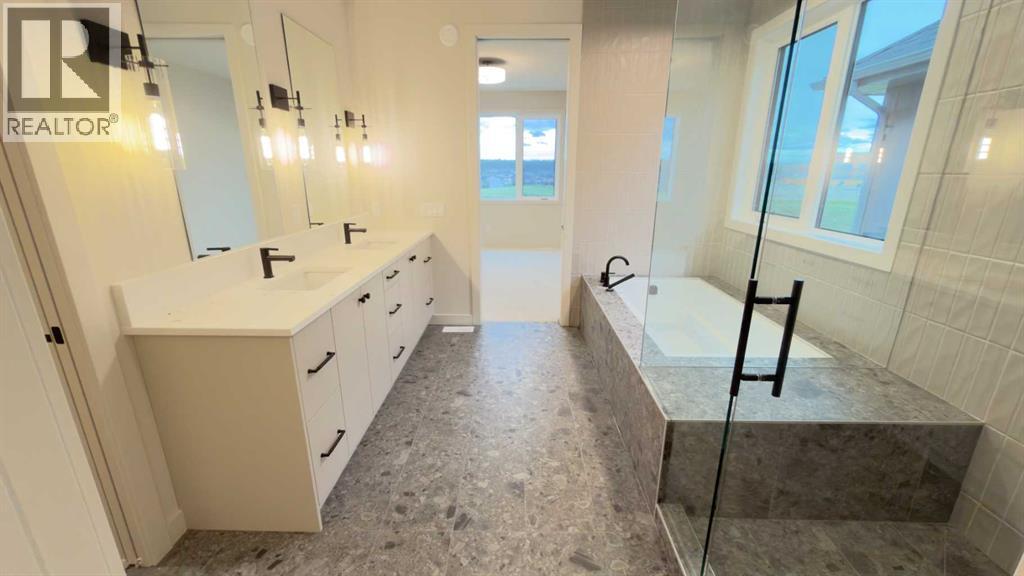 52 Crimson Ridge Heights NW - 40