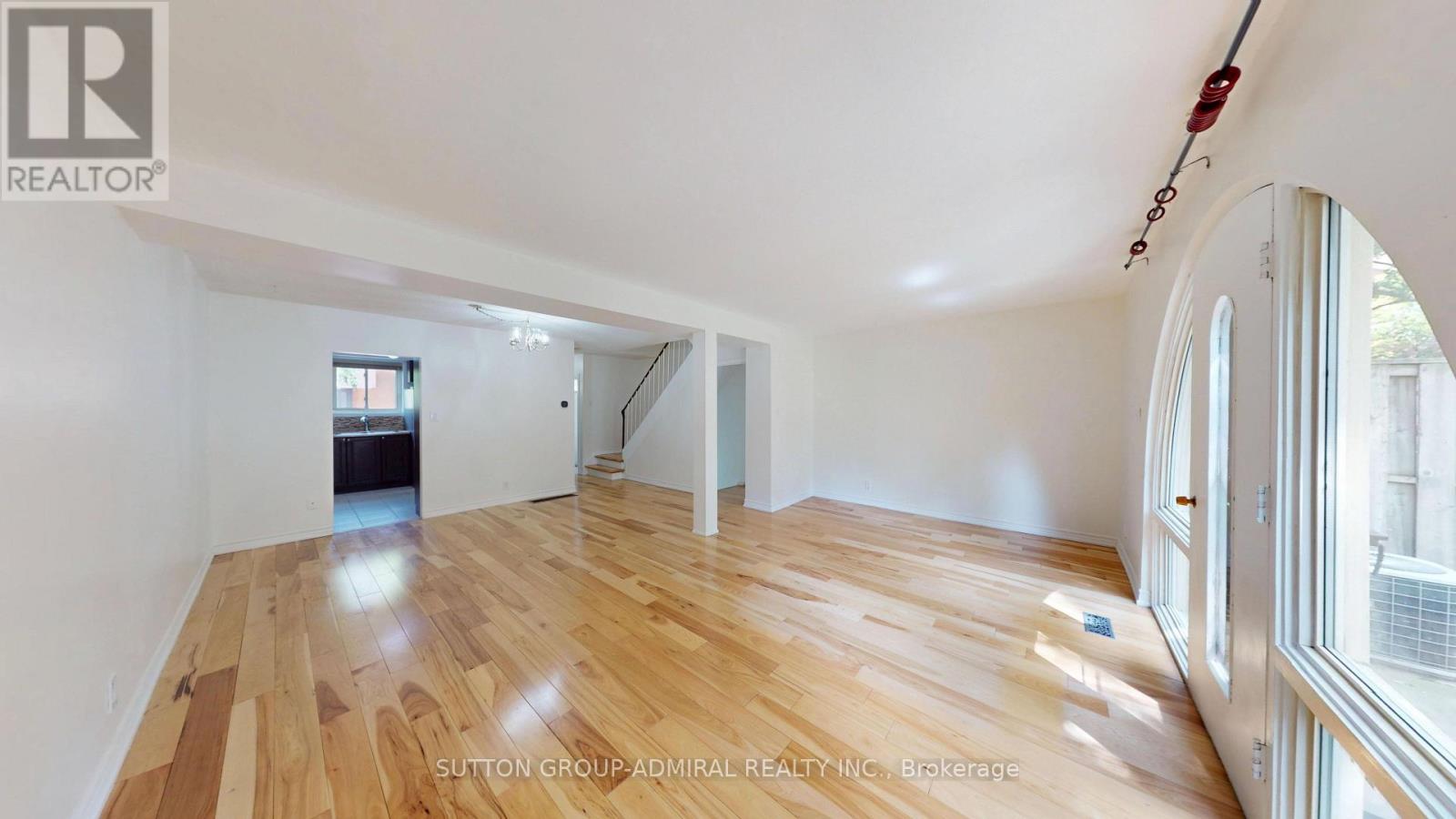 #73 6 ESTERBROOKE AVENUE - 13