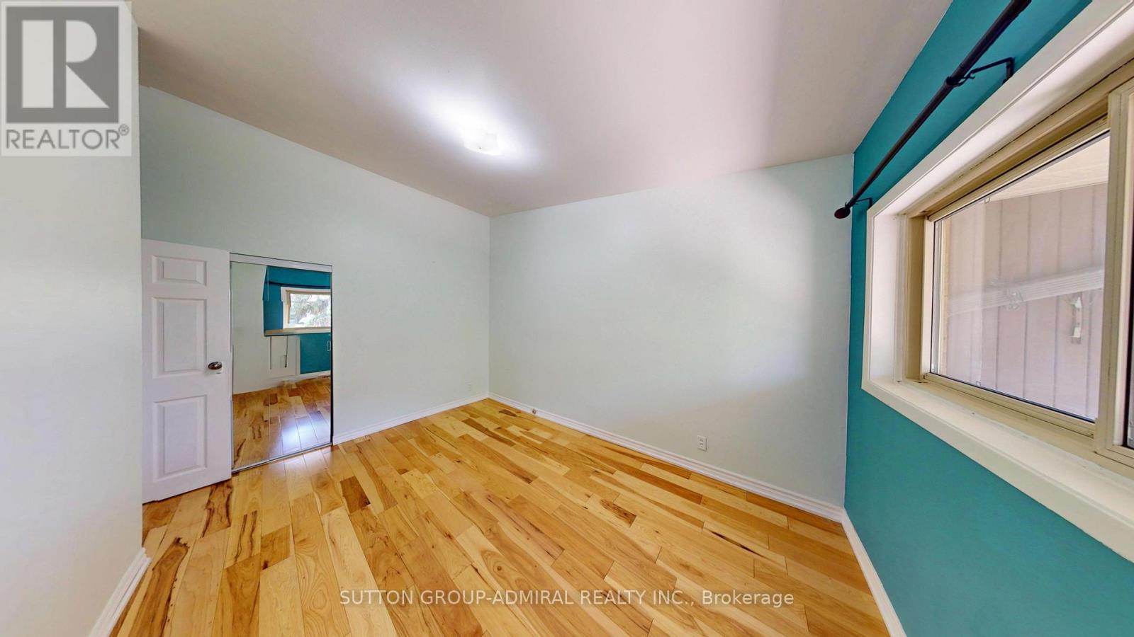 #73 6 ESTERBROOKE AVENUE - 27