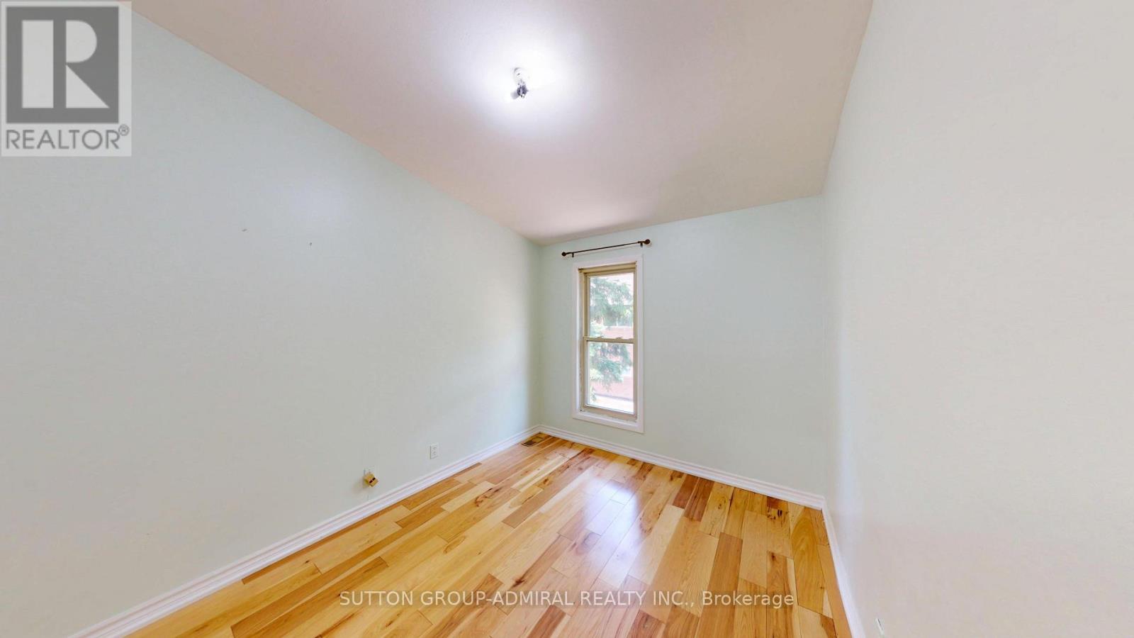 #73 6 ESTERBROOKE AVENUE - 30
