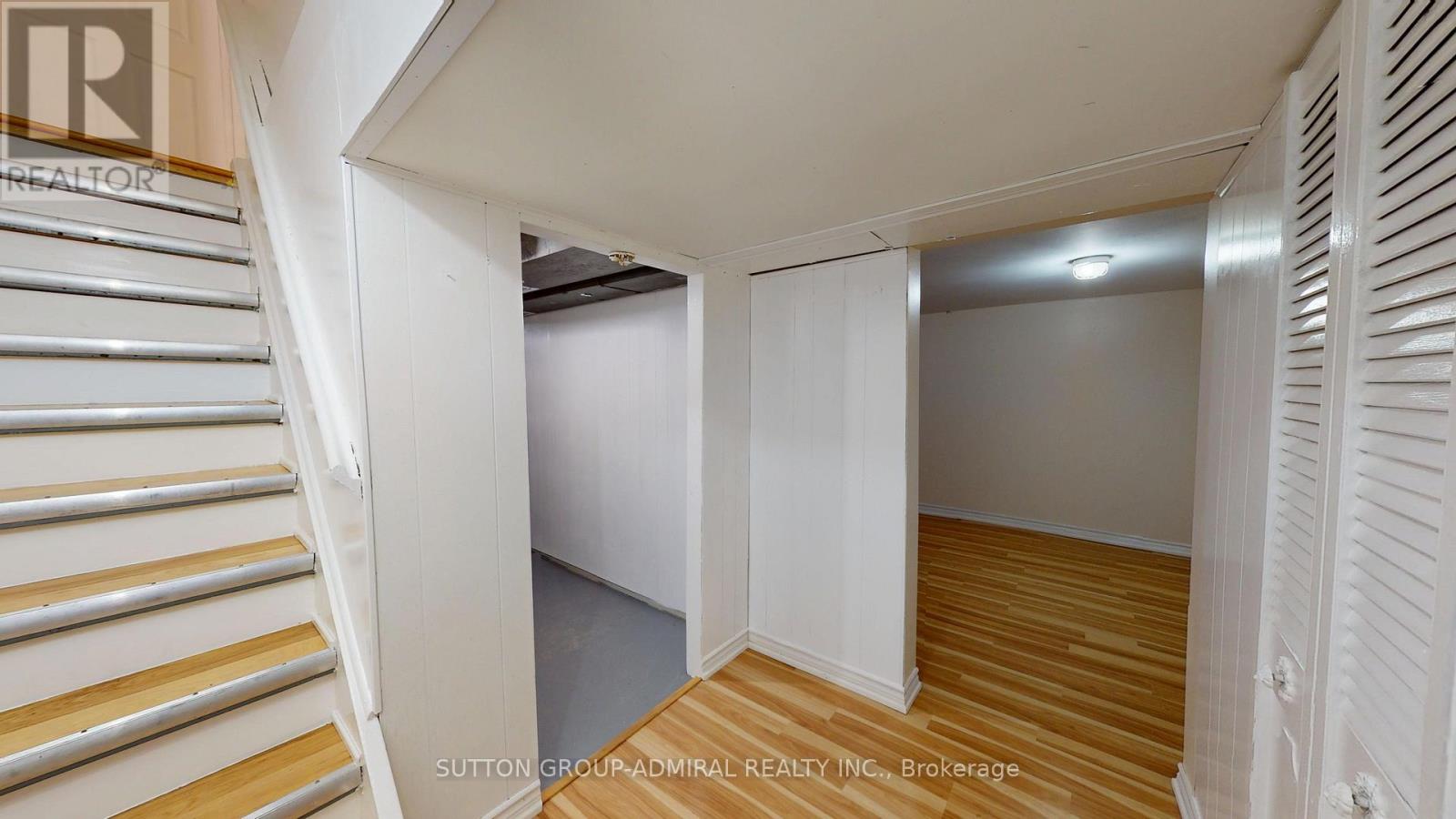 #73 6 ESTERBROOKE AVENUE - 35