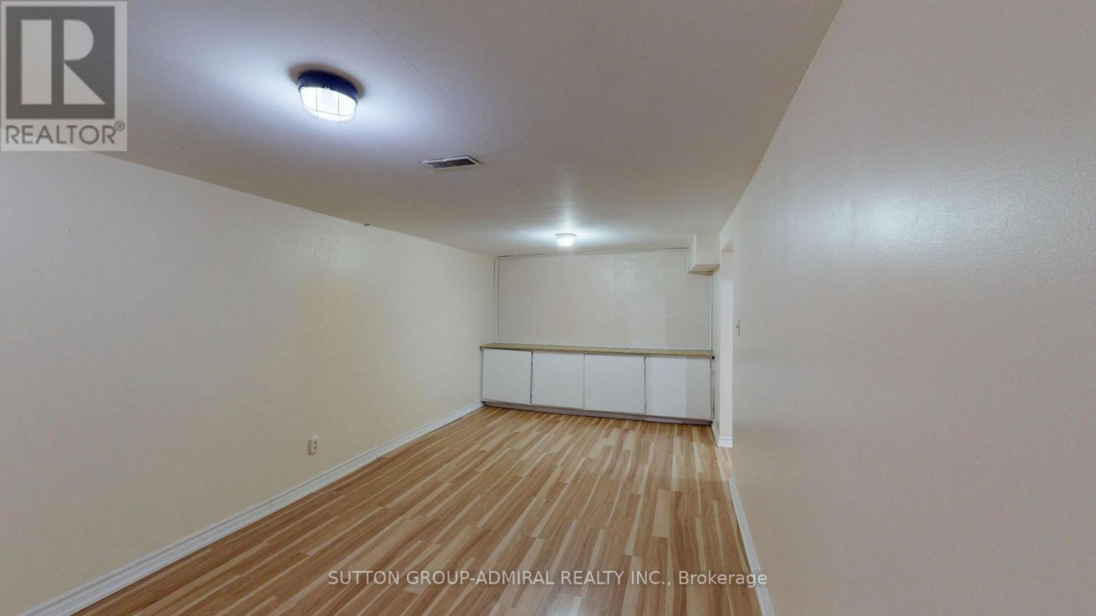 #73 6 ESTERBROOKE AVENUE - 38
