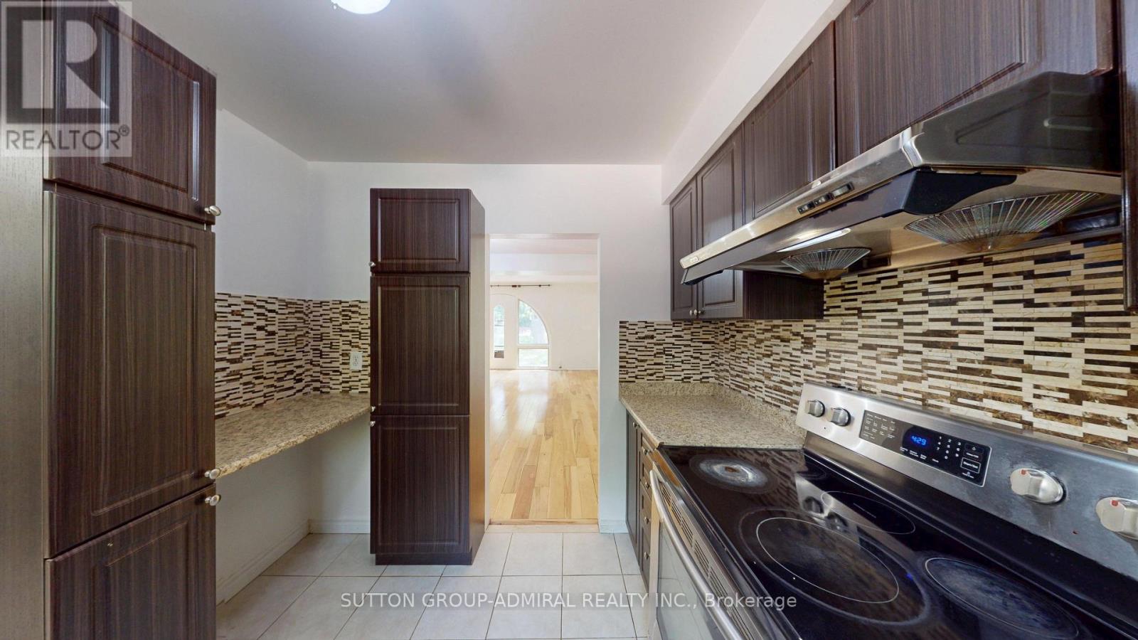 #73 6 ESTERBROOKE AVENUE - 9