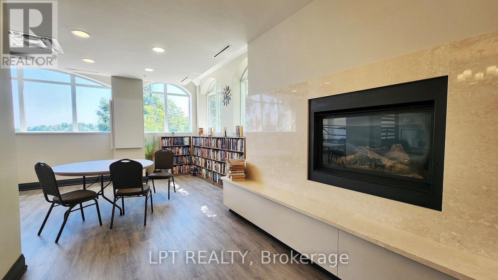 #303 354 ATHERLEY ROAD - 25
