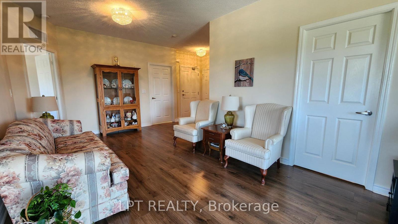 #303 354 ATHERLEY ROAD - 6