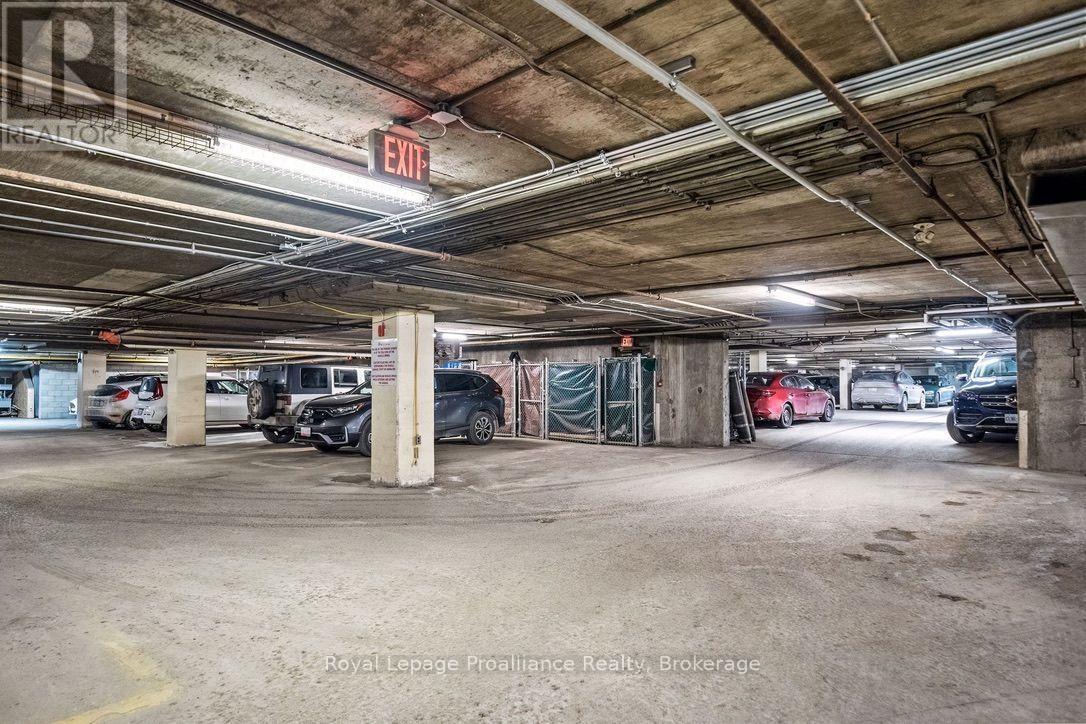 #514 199 FRONT STREET - 37