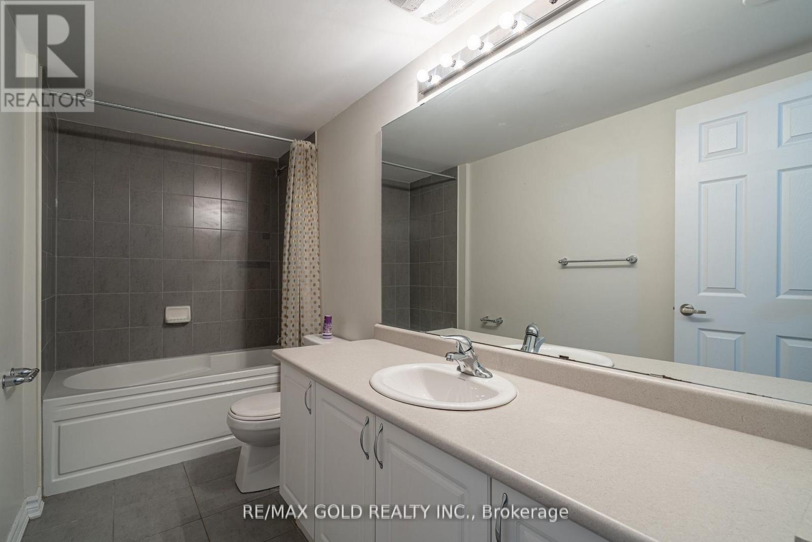 #45 200 VETERANS DRIVE - 16
