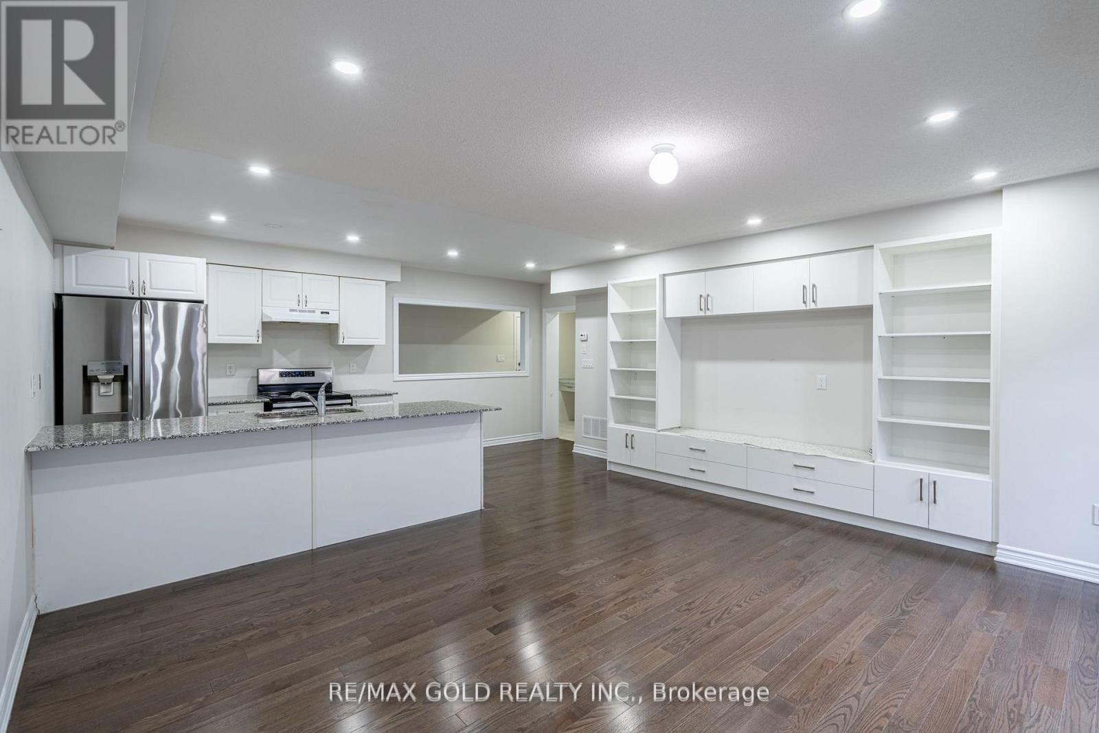 #45 200 VETERANS DRIVE - 3