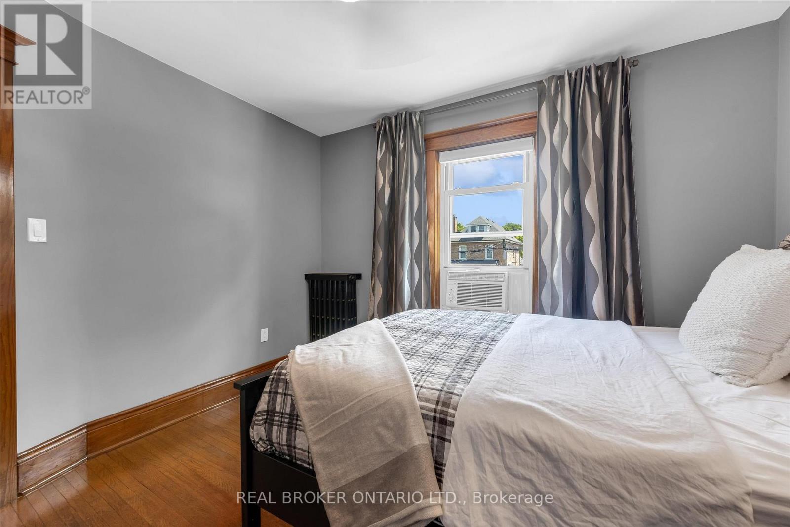 99 TUXEDO AVENUE S - 22