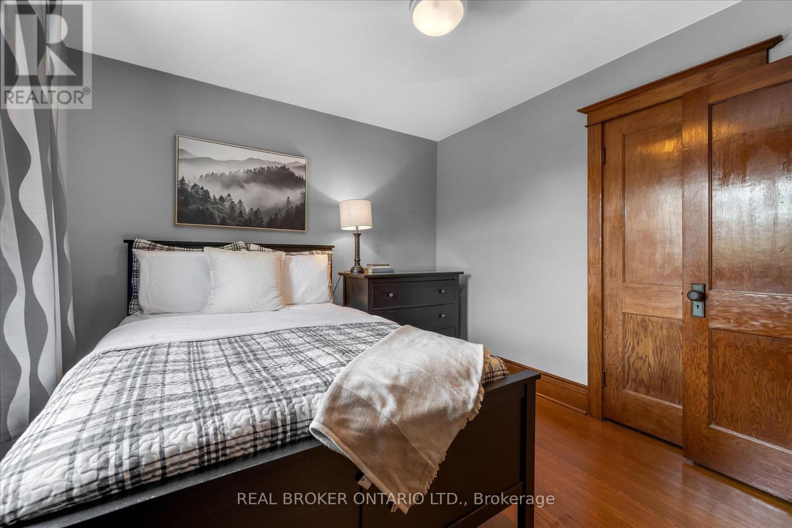 99 TUXEDO AVENUE S - 23