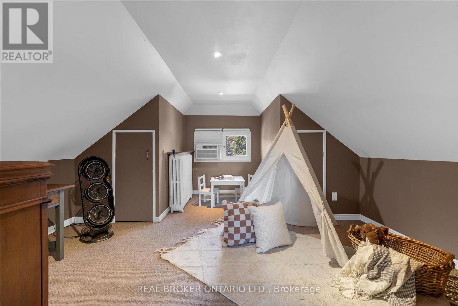 99 TUXEDO AVENUE S - 28