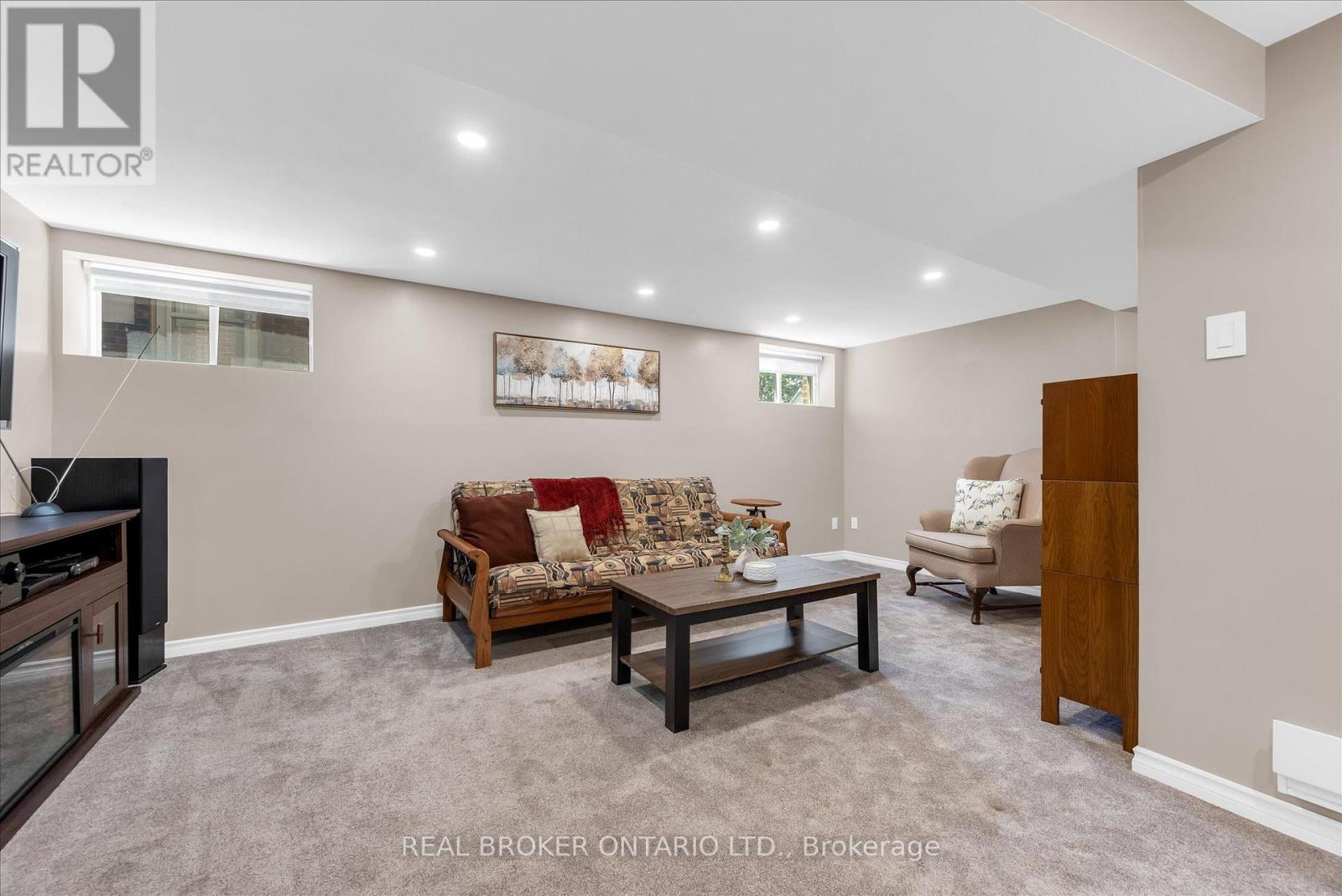 99 TUXEDO AVENUE S - 32