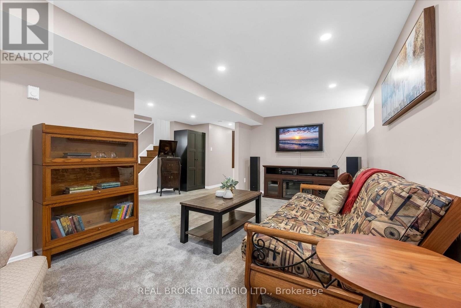 99 TUXEDO AVENUE S - 33