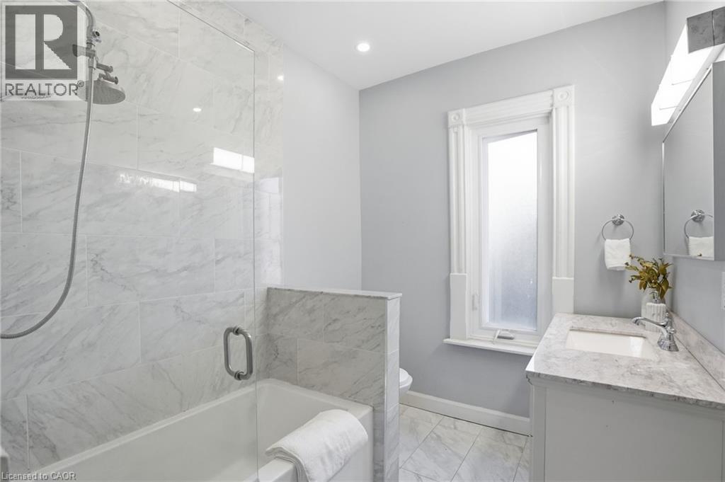 101 VICTORIA Avenue S - 31
