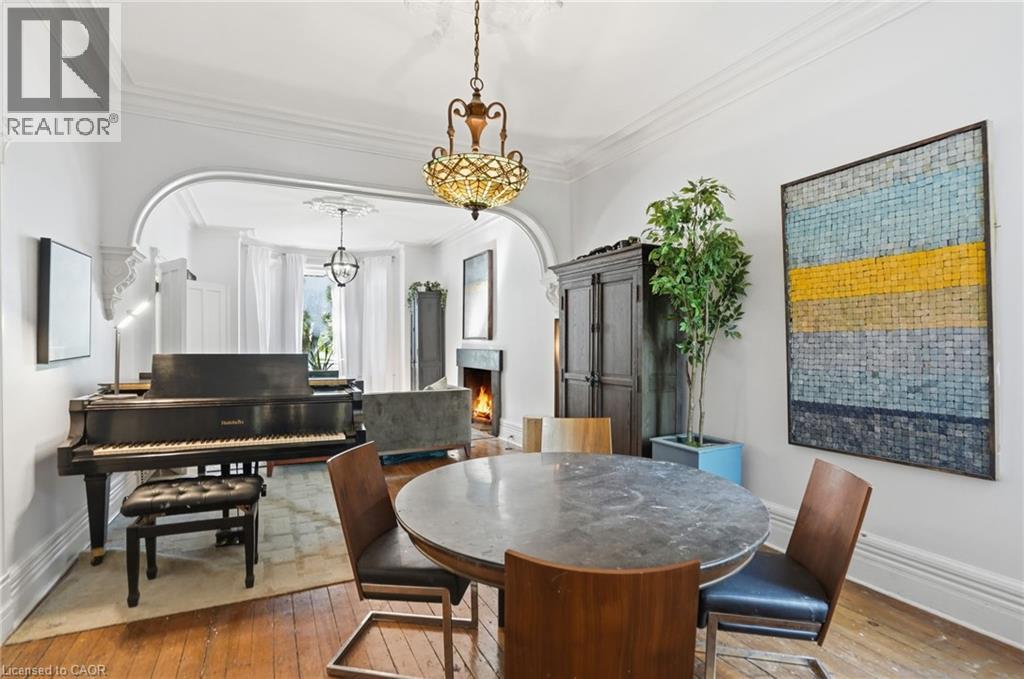 101 VICTORIA Avenue S - 13