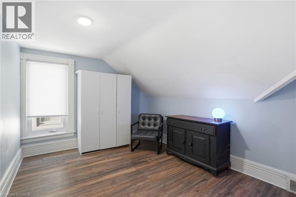 101 VICTORIA Avenue S - 36