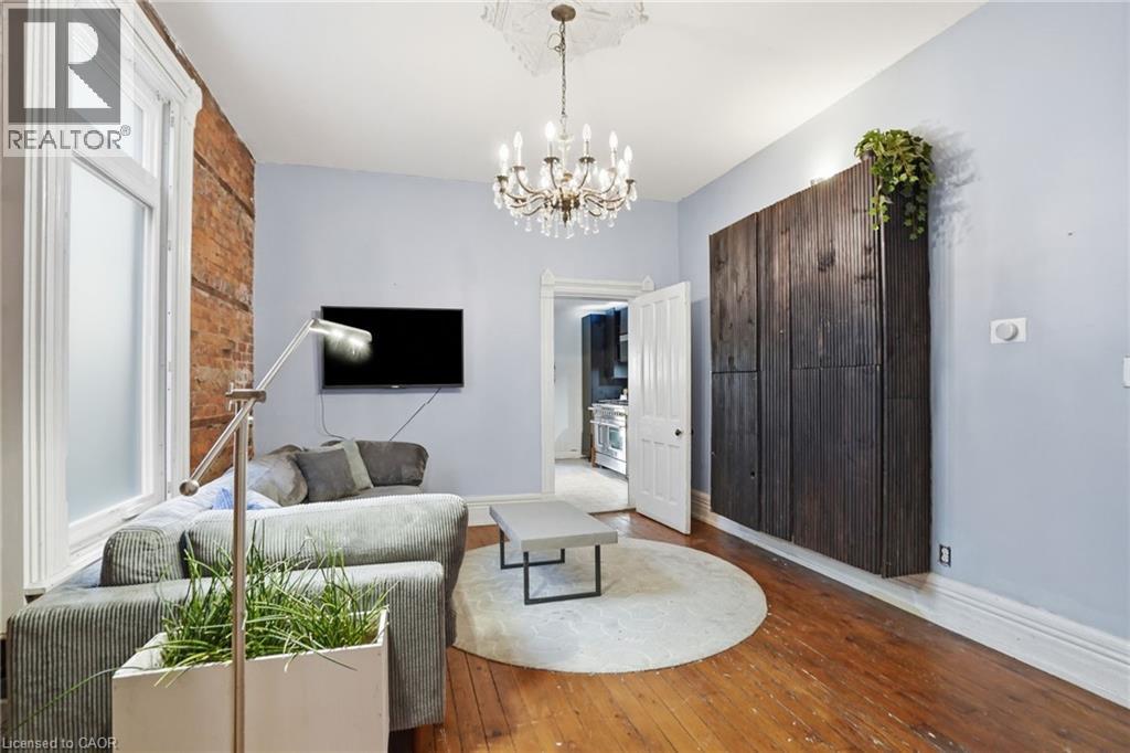 101 VICTORIA Avenue S - 15