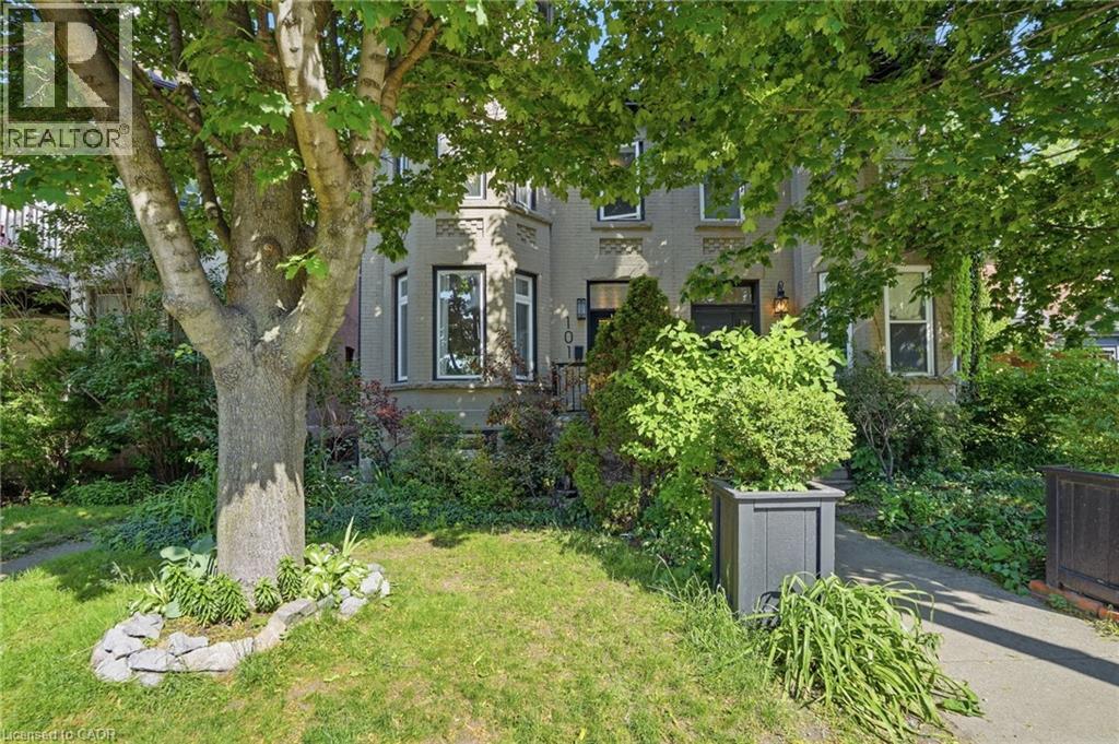 101 VICTORIA Avenue S - 46