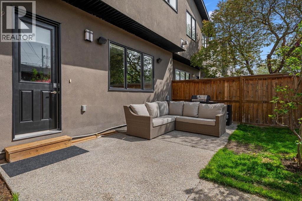 449 28 Avenue NW - 42