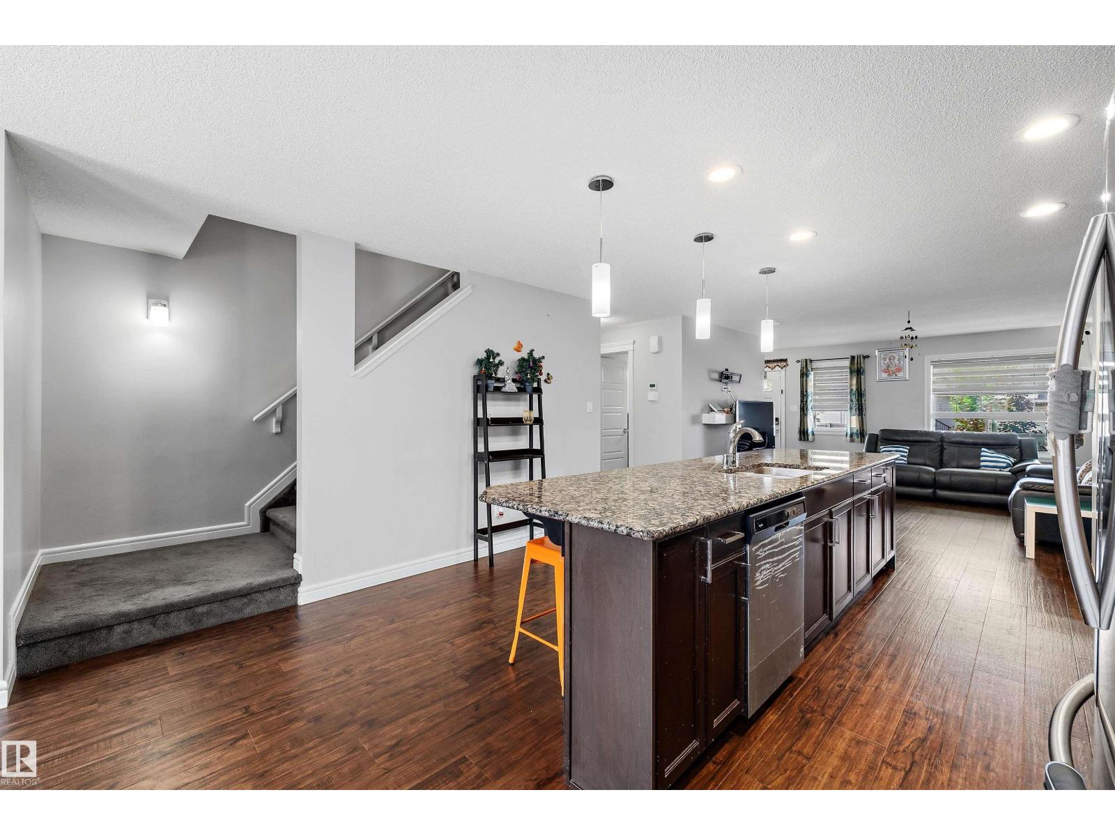 1563 TAMARACK BV NW - 13