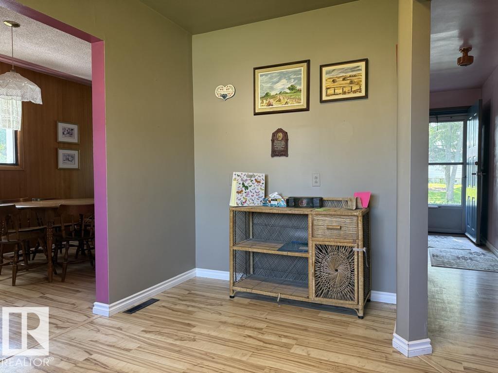 9908 96A Avenue - Image 13