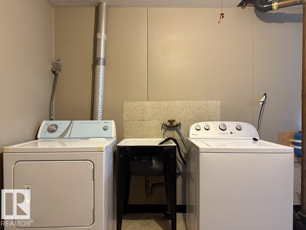 9908 96A Avenue - 39