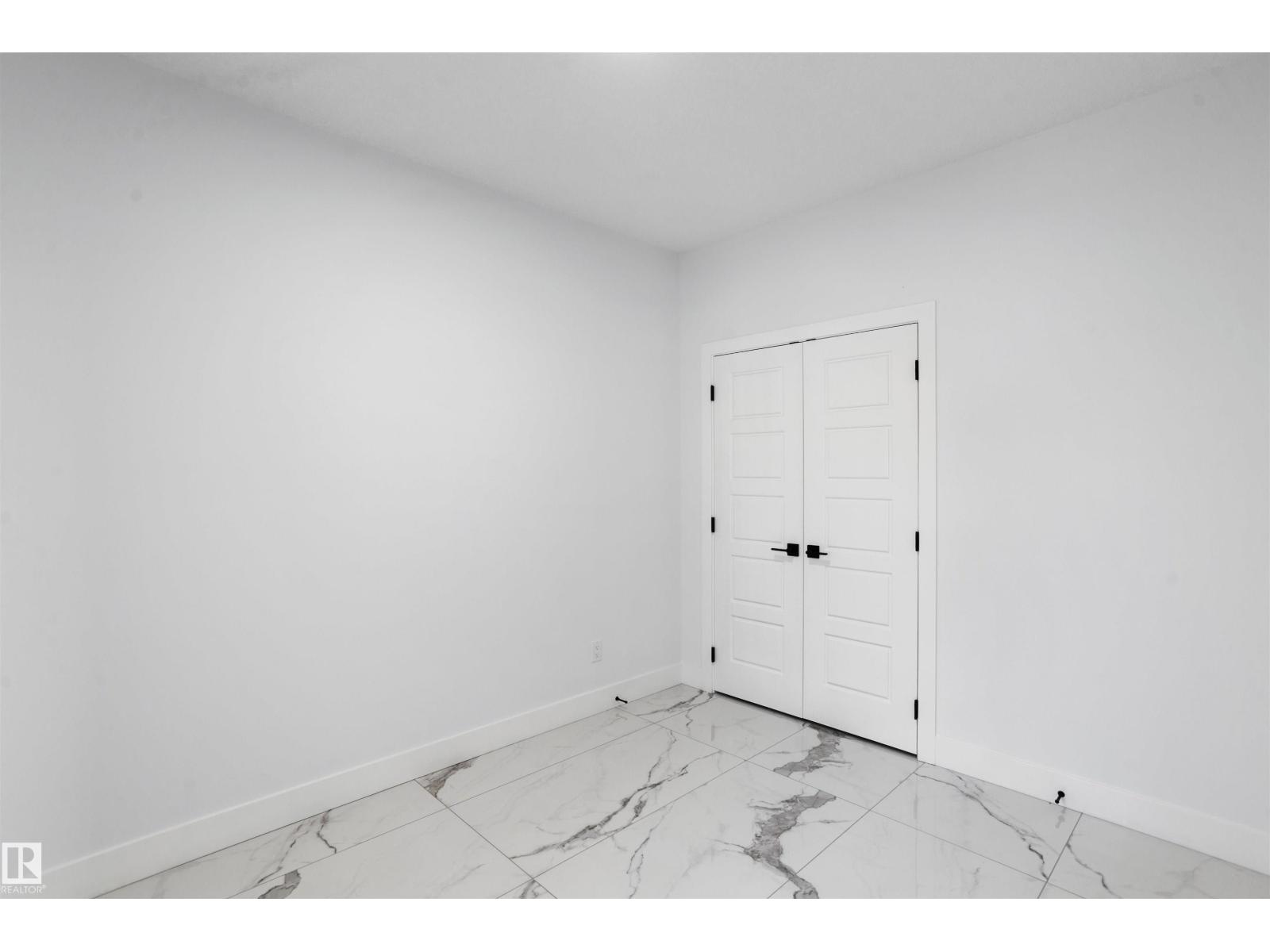 2306 6A AV SW - 10