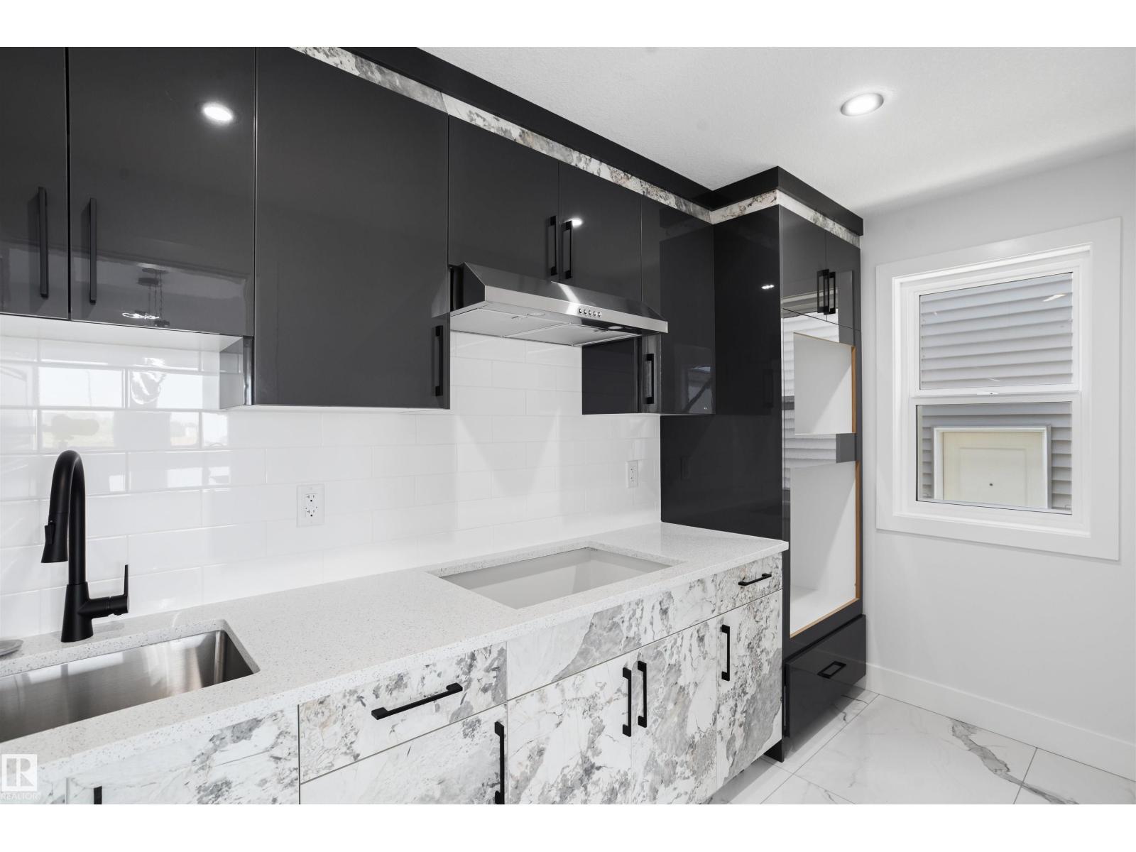 2306 6A AV SW - 22