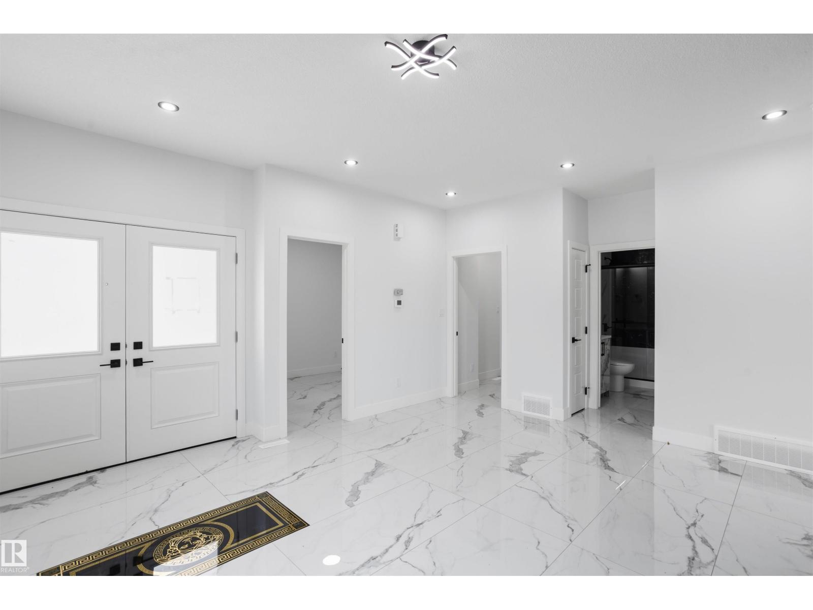 2306 6A AV SW - 9