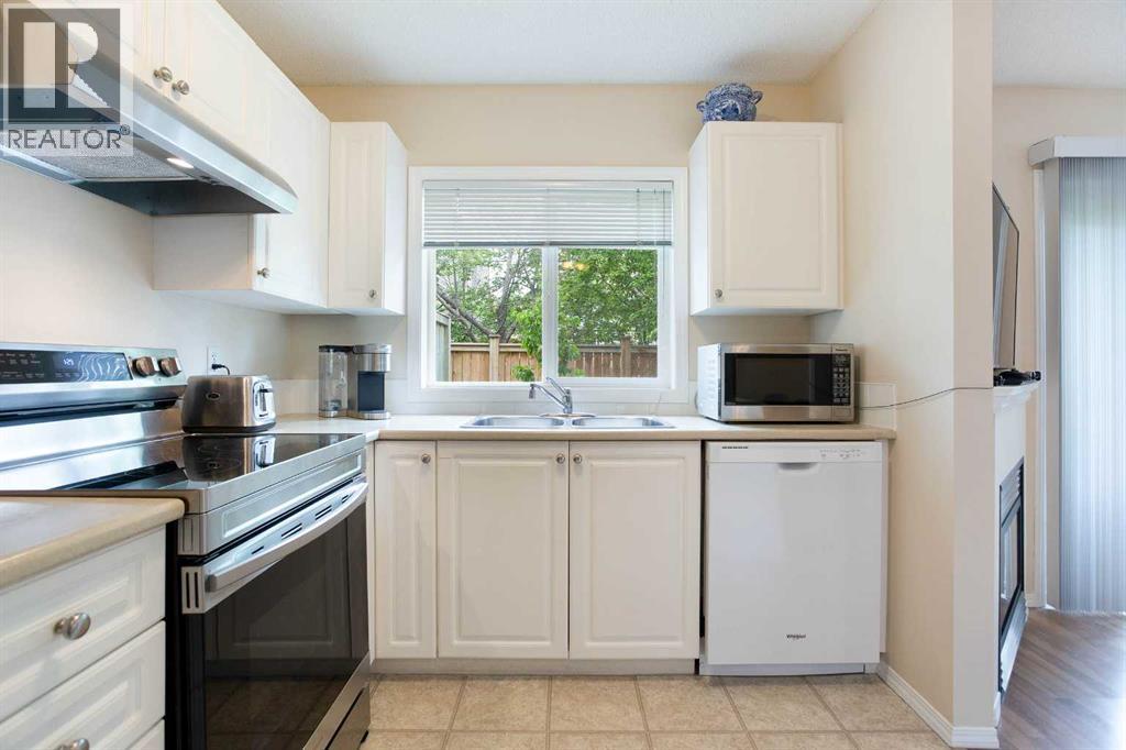 79 Citadel Point NW - 12