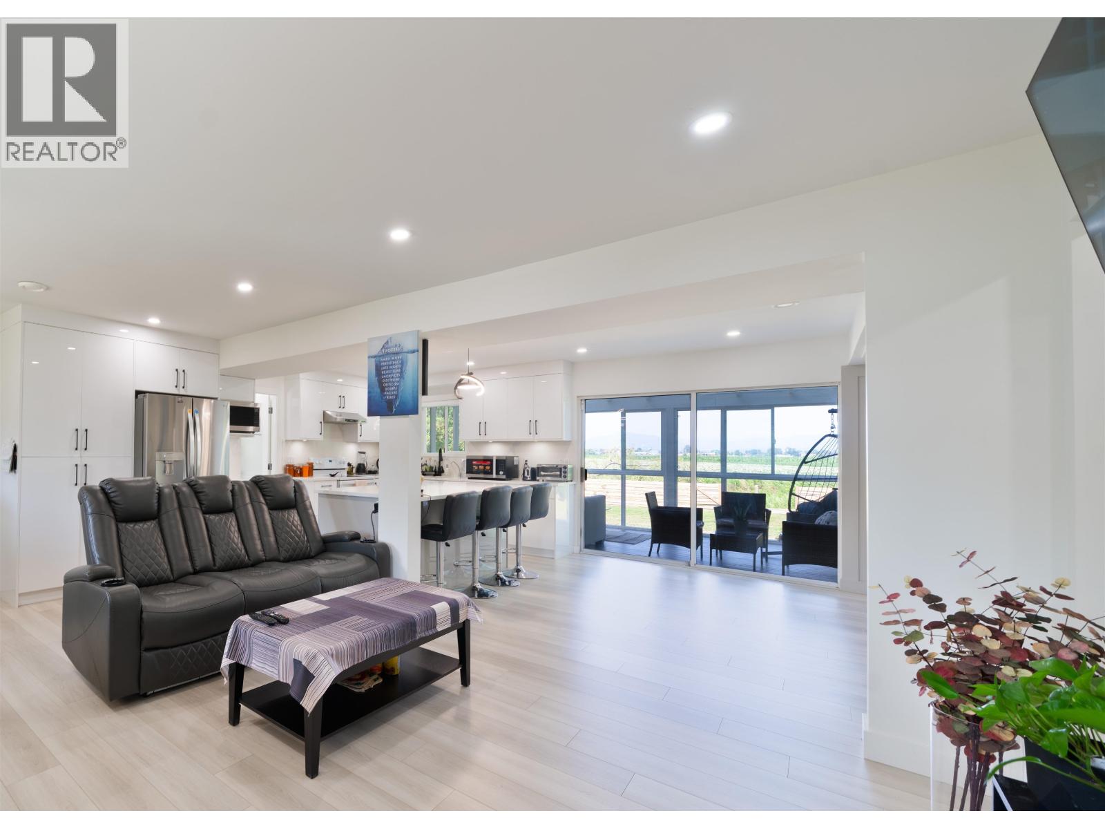 5835 CRESCENT Drive, Delta