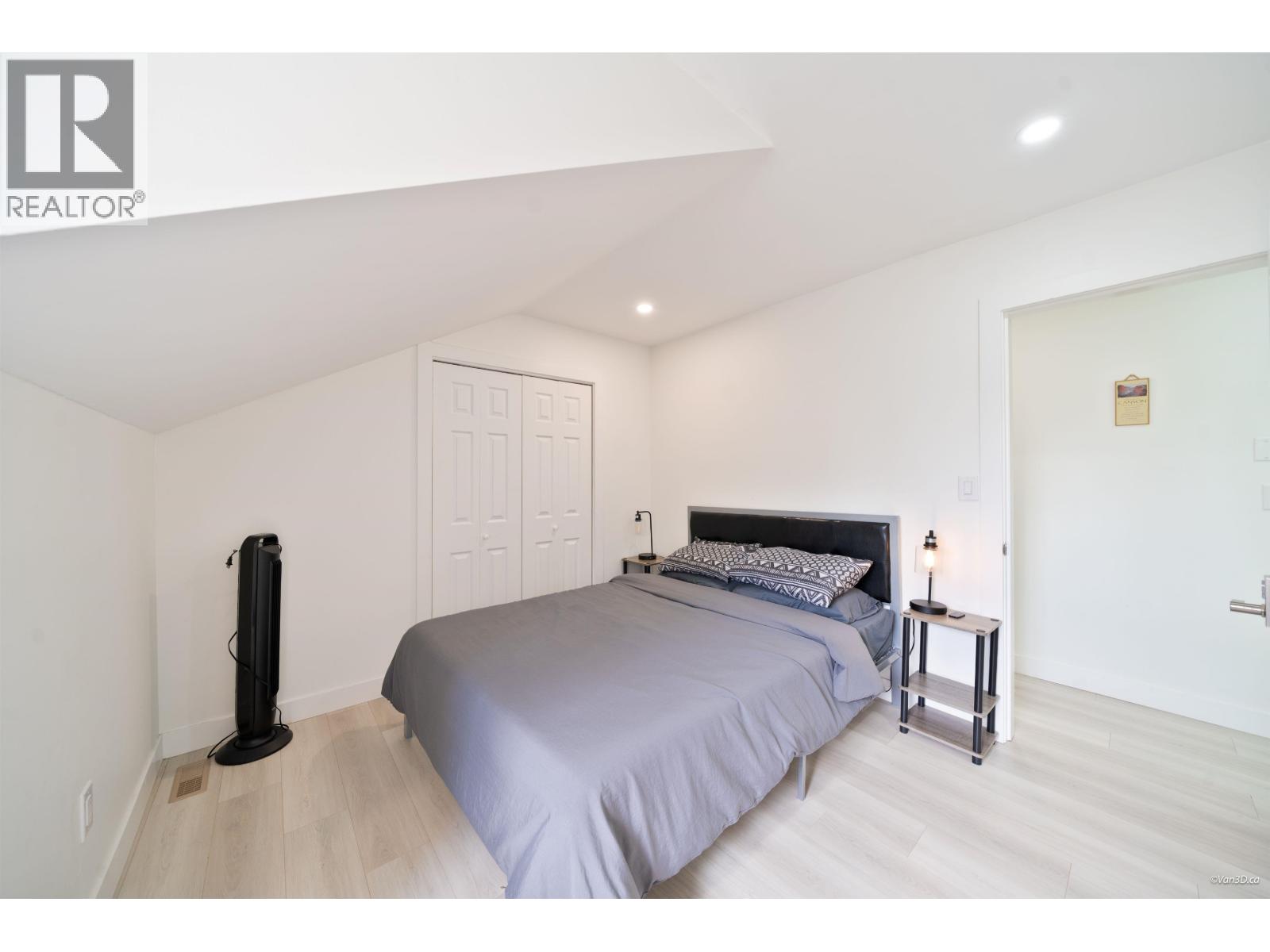 5835 CRESCENT Drive, Delta