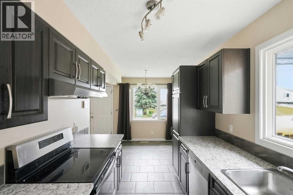 118 Dovertree Place SE - 2