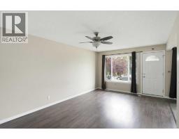 Bedroom - 118 Dovertree Place Se, Calgary, AB T2B2K3 Photo 6